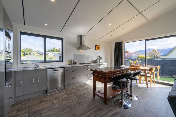 27 Tawera Place Te Anau_6