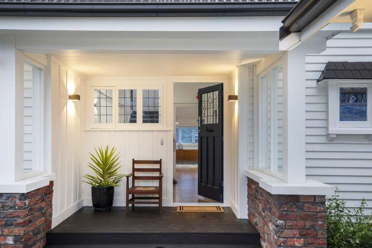 111 St Andrews Square Strowan_29