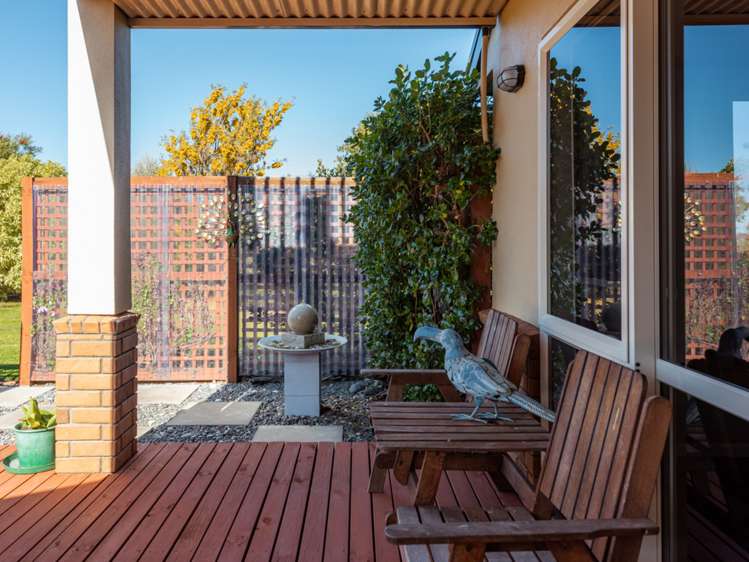 5 Shoreline Place Rarangi_16