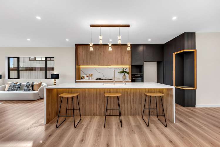 10 Mill Hill Close Flat Bush_20