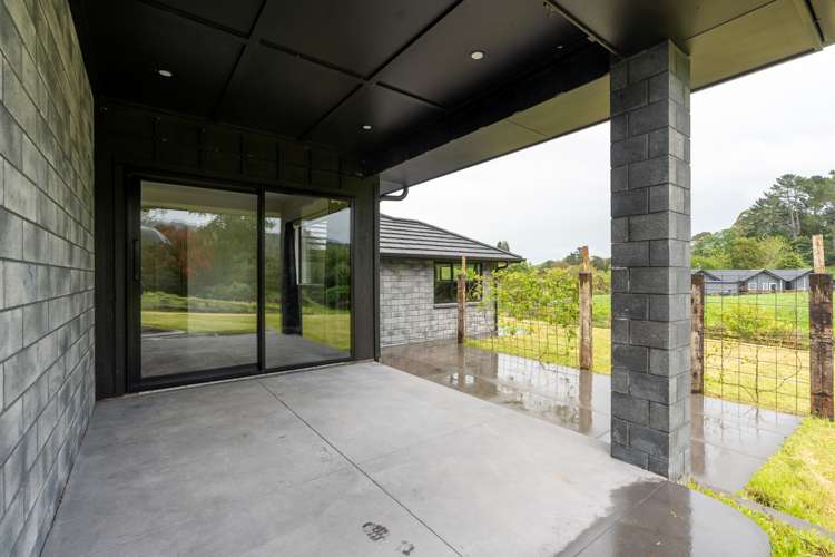 15 Tari Road Pukeatua_5