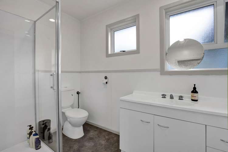 9 Koromiko Street Inglewood_14