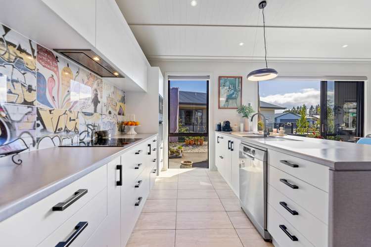 15 Noumea Drive Rangatira Park_7