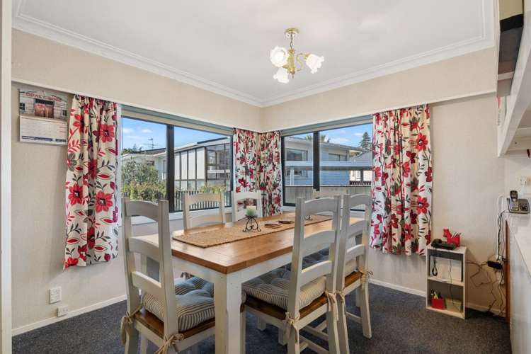 1/5 Alyson Place Stoke_5