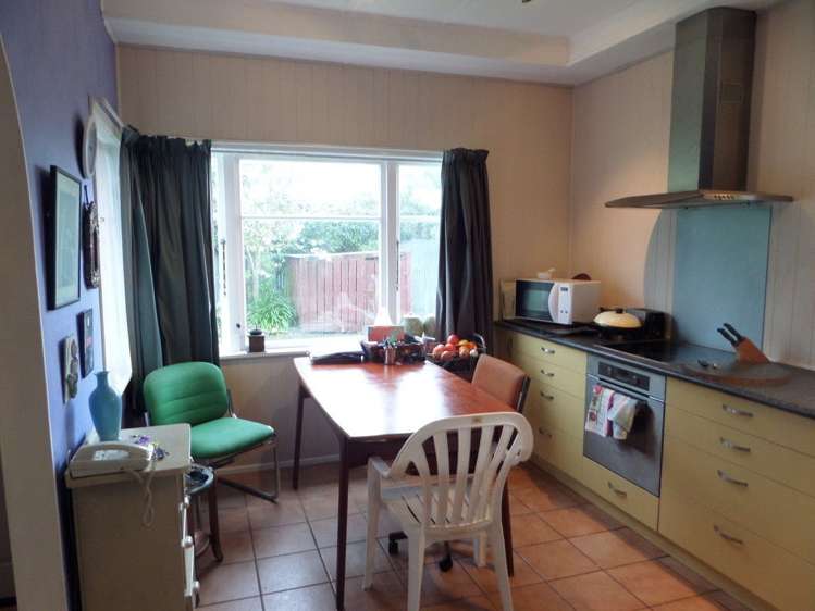 42 Wakefield Street Featherston_4