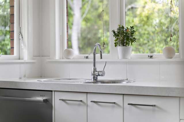 1/20 Saint Peters Street Northcote_4