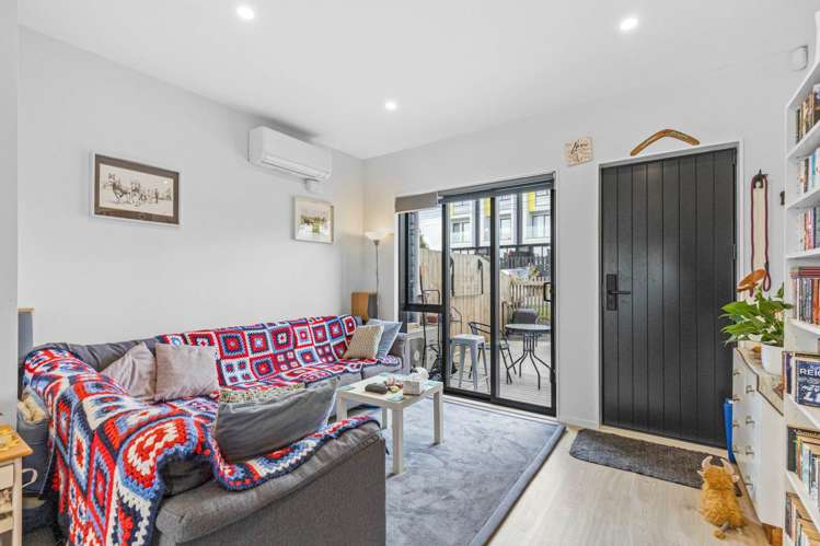 7/21 Hetherington Road Ranui_7