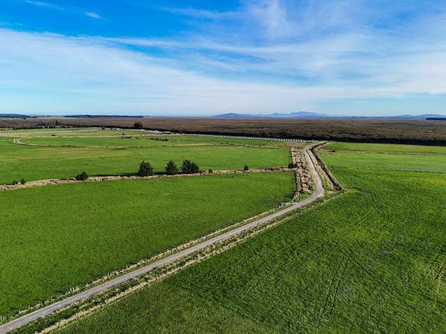 529 Clearwater Road Awarua_1