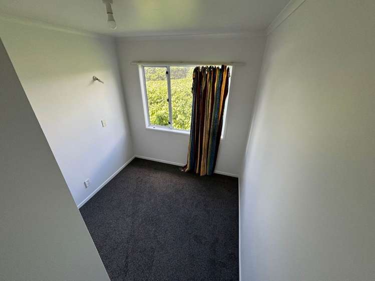 Room 7 28 Court Crescent Panmure_4