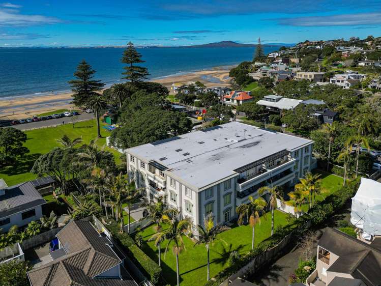 14/8 Sidmouth Street Mairangi Bay_19