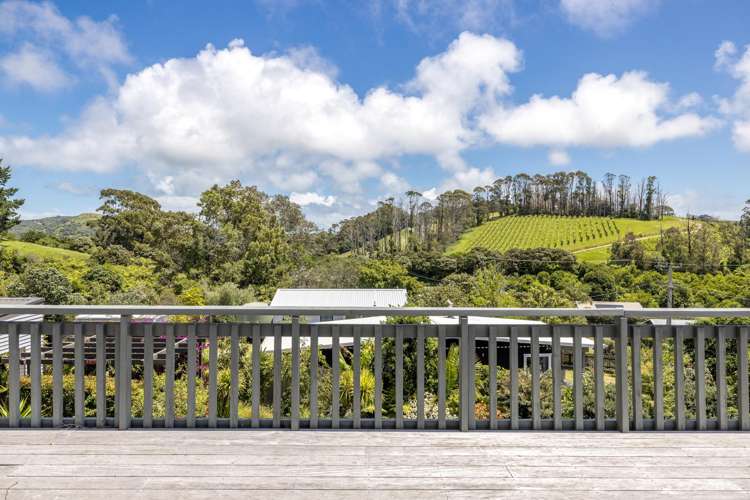 12 Waiata Road Onetangi_26