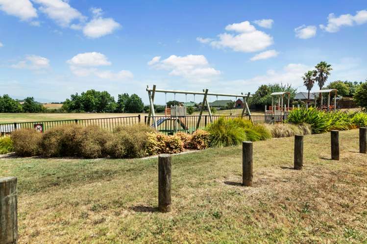 62 Ayrshire Drive Grandview Heights_22