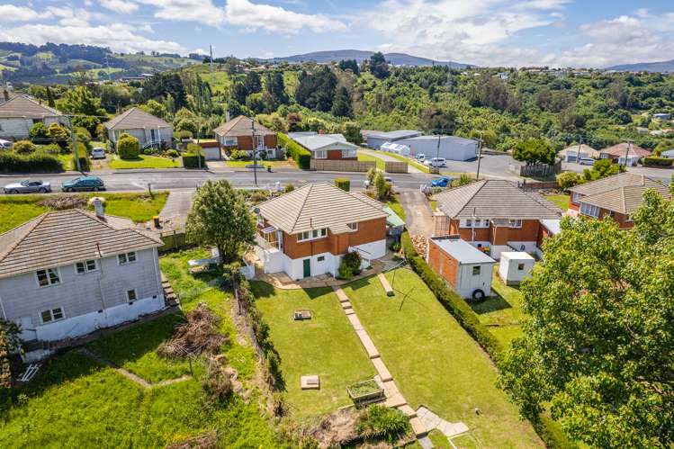 9 Columba Avenue Calton Hill_16