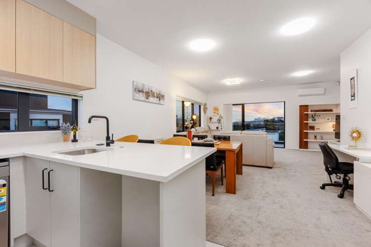 4/43A Waimumu Road Massey_18