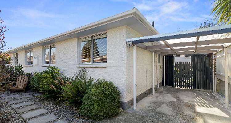 2/32A Ararino Street_0