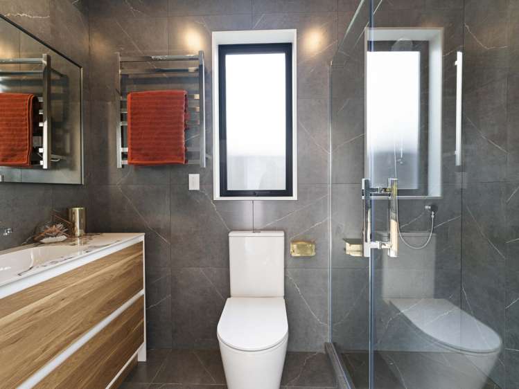 51 Emerald Avenue Rosehill_11