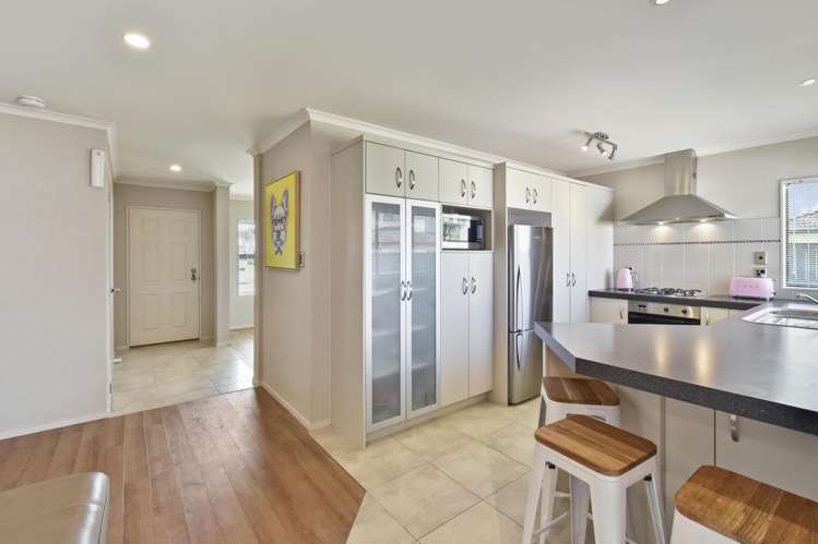 17 Belfry Place Wattle Downs_7