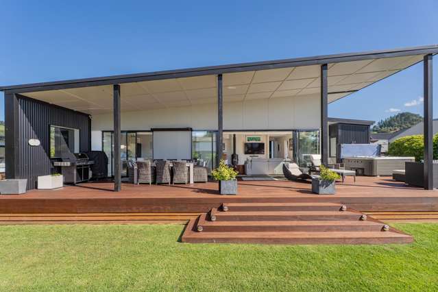 Light Space Lifestyle in the Heart of Cooks Beach