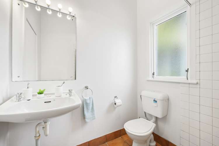 7 Myrtle Crescent Mount Cook_9