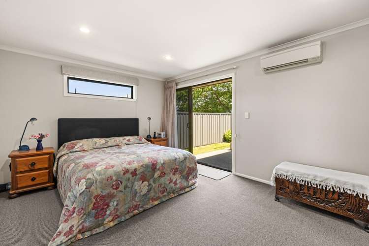 4 Delta Mews Place Clive_10