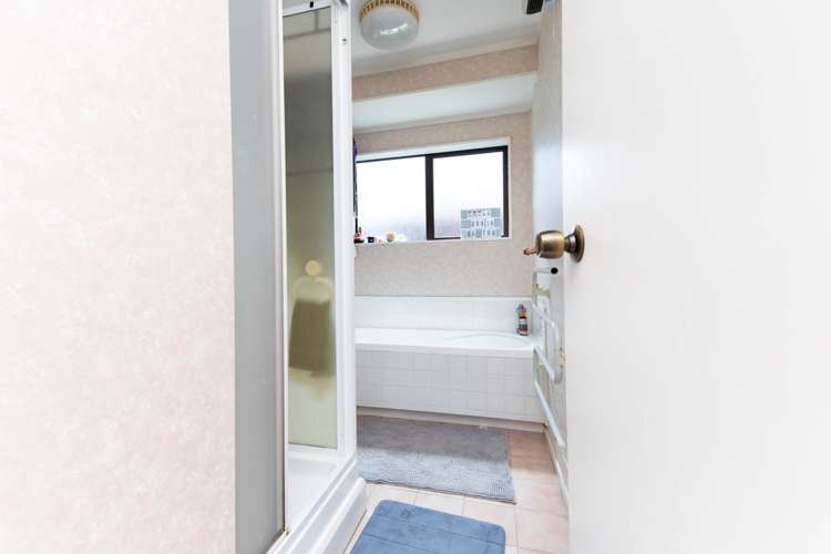 5/4074 Great North Road Glen Eden_6