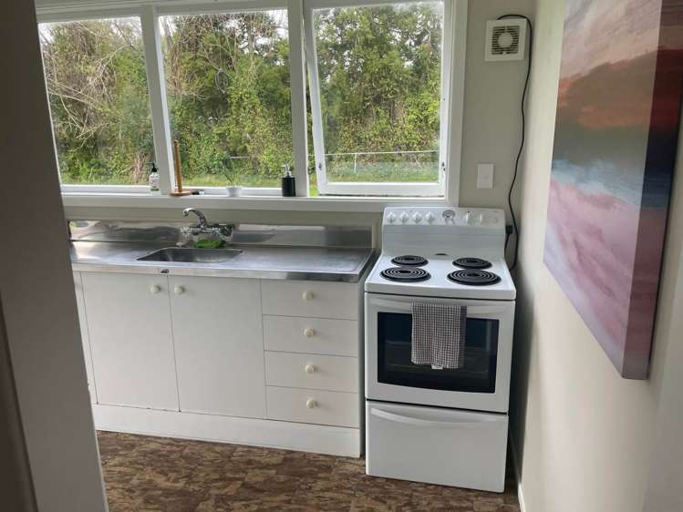 631a State Highway 16 Kumeu_1