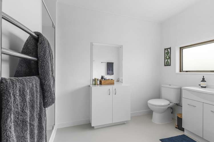 2/4 Ellesmere Avenue Miramar_14