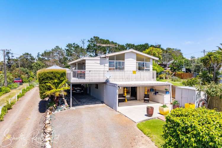 9 Sandy Beach Road_0