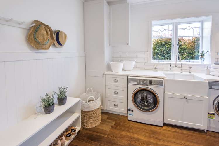 111 Vauxhall Road Narrow Neck_22