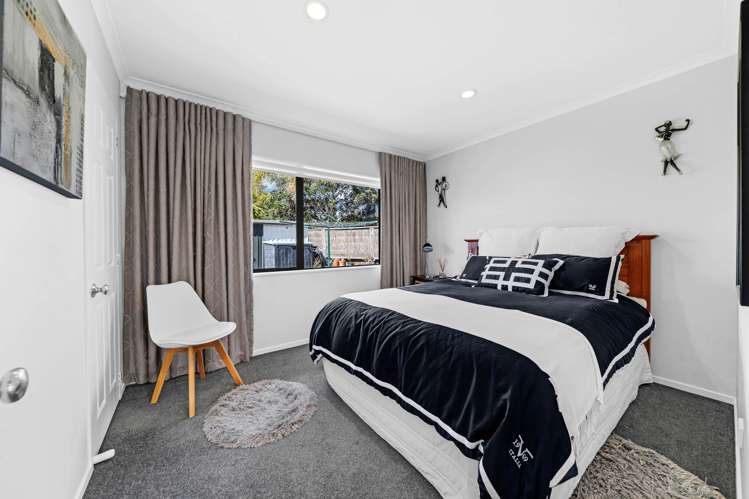 1 Samuel Cross Place Greenhithe_13