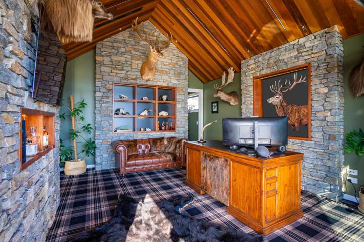 336 Lake Terrace Two Mile Bay_11