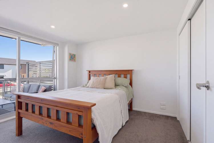 6/17 Link Crescent Stanmore Bay_13