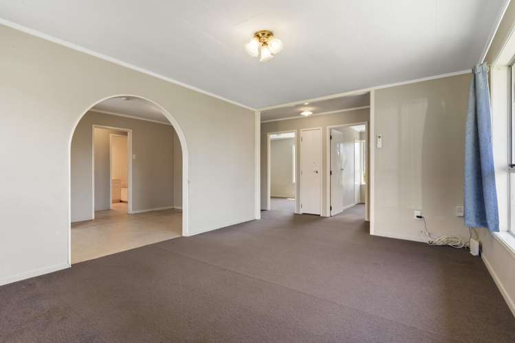 21 Hewlett Road Massey_2