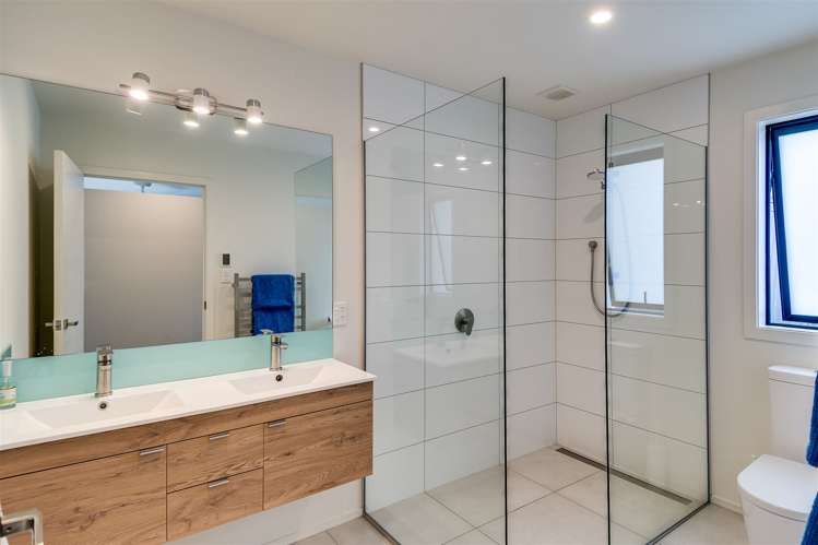 54 Charles Street Westshore_12