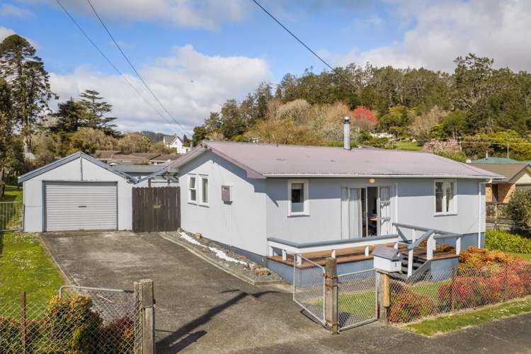8 Gladstone Road Waihi_11