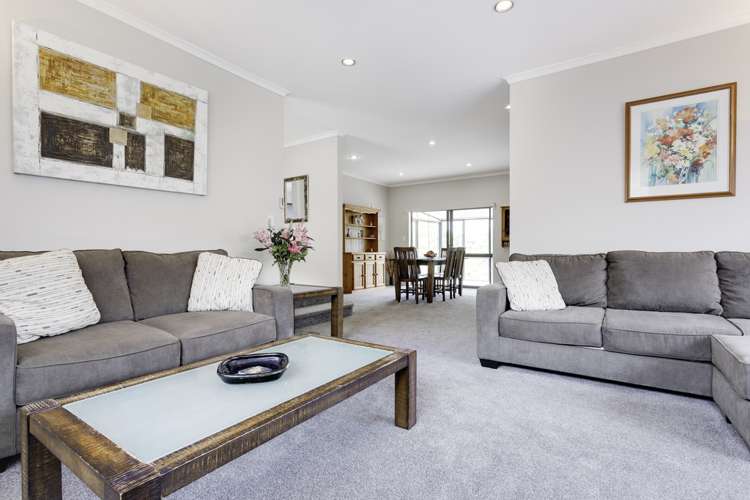 6 Ronald Scott Grove Riverstone Terraces_4