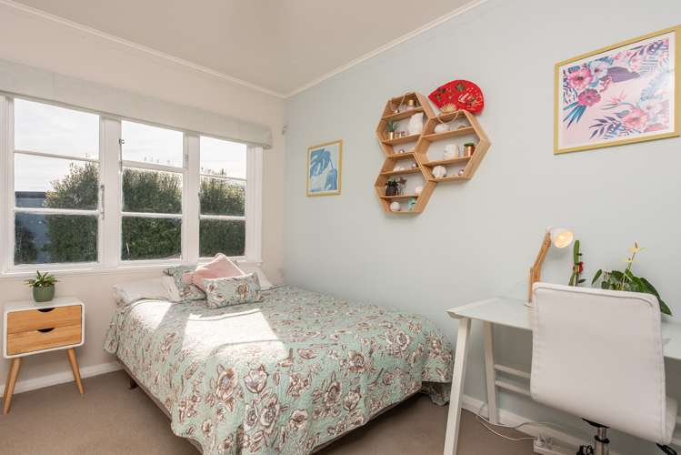 53 Sidlaw Street Strathmore Park_14