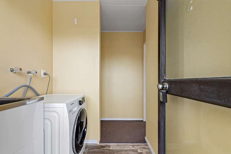 28a Grayson Avenue Mangakakahi_15