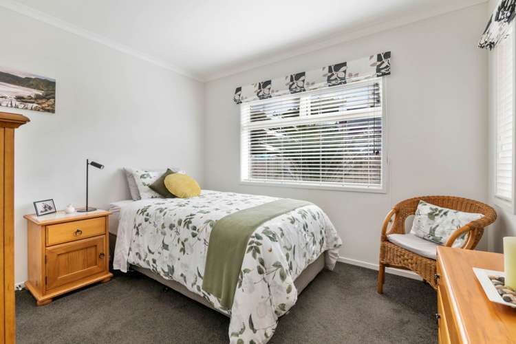 7 Annalise Place Orewa_16