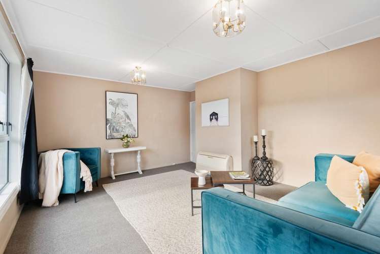 44 Turnbull Street Brockville_10