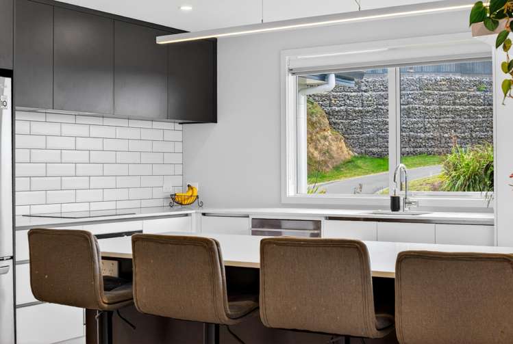 77 Oak Road Poraiti_9