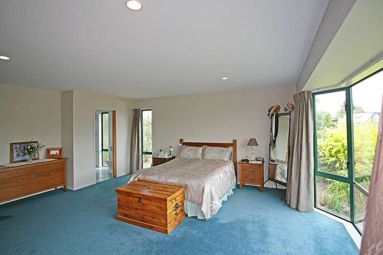 2/135 Johnson Road West Melton_9