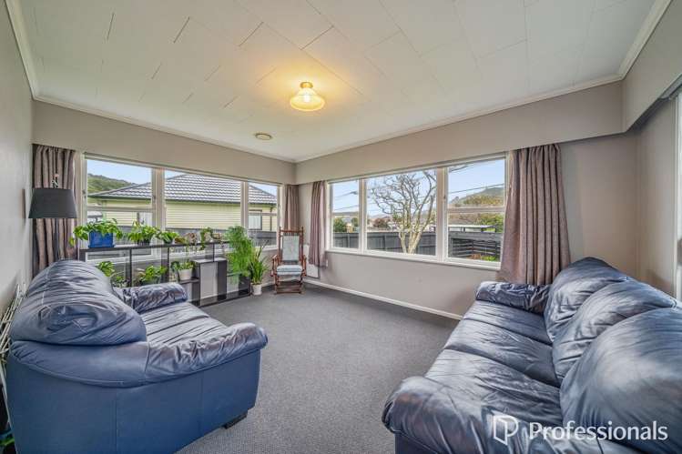 2 Short Street Wainuiomata_17
