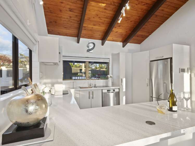 241a Golf Road Titirangi_7