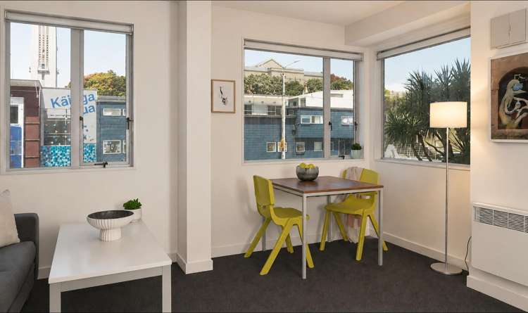 1F/242 Taranaki Street_2