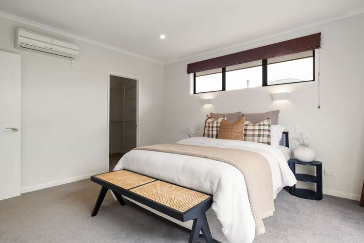 53 Barrington Drive Huntington_23