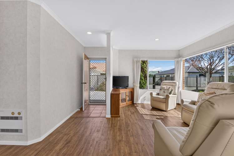 5 Addington Place Taradale_10