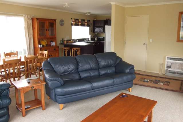 8 Tiraumea Street Palmerston North Central_3