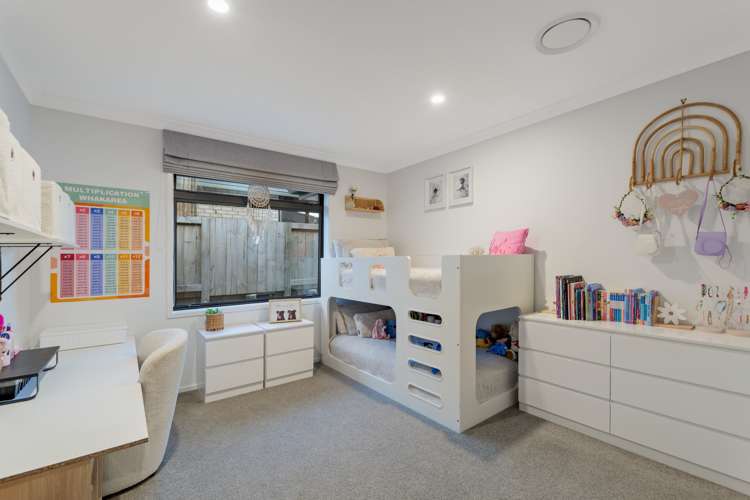 29 Pakanga Grove Pyes Pa_24