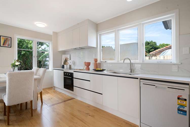 48A Beaubank Road Kelston_6